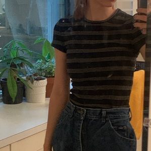 URBAN OUTFITTERS black & white striped fitted tee